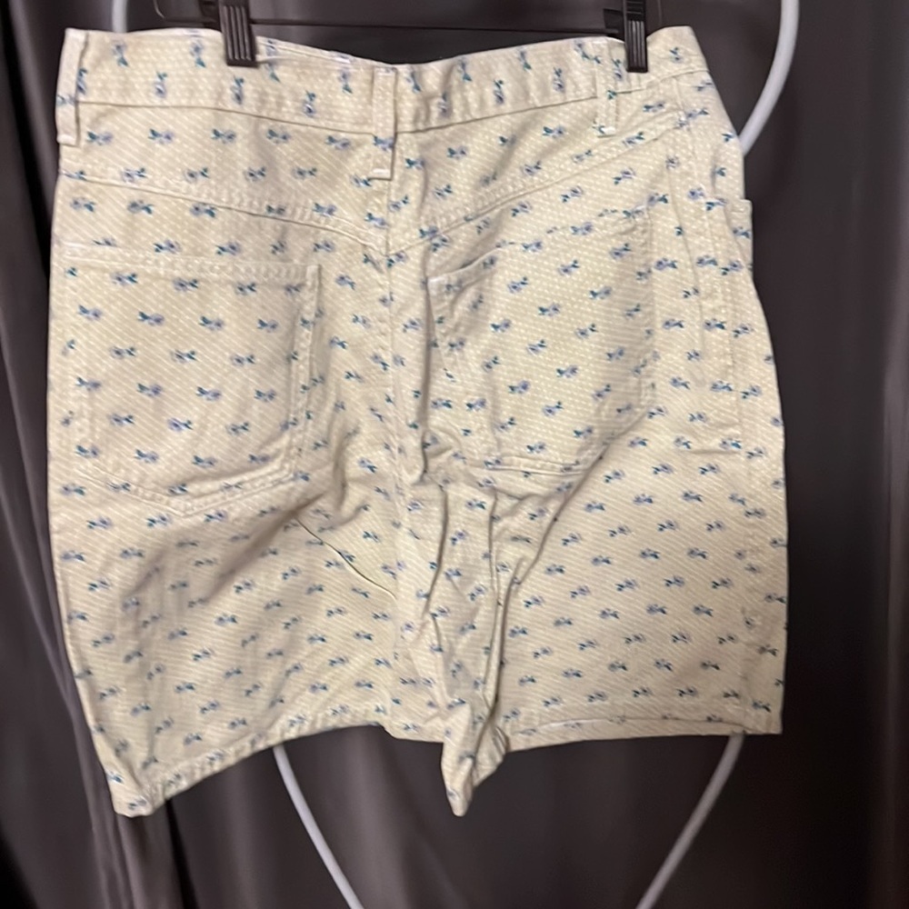 Jean shorts floral print honors size 12 never worn - Picture 2 of 4